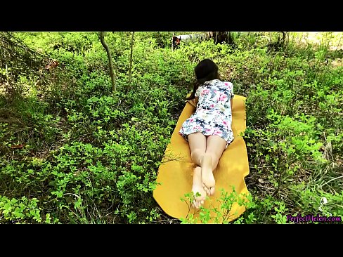 ❤️ Stranger on Tinder Masturbates My Pussy and Fucks Passionately in the woods (En främling på Tinder onanerar min fitta och knullar passionerat i skogen) ☑ Porno at us sv.hochu-sex-tomsk.ru ﹏