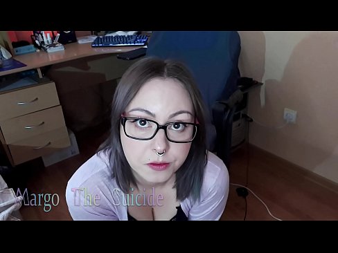 ❤️ Sexig tjej med glasögon suger Dildo djupt på kamera ☑ Porno at us sv.hochu-sex-tomsk.ru ﹏