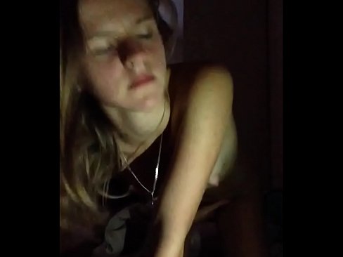❤️ En tjej onanerar och kommer ☑ Porno at us sv.hochu-sex-tomsk.ru ﹏